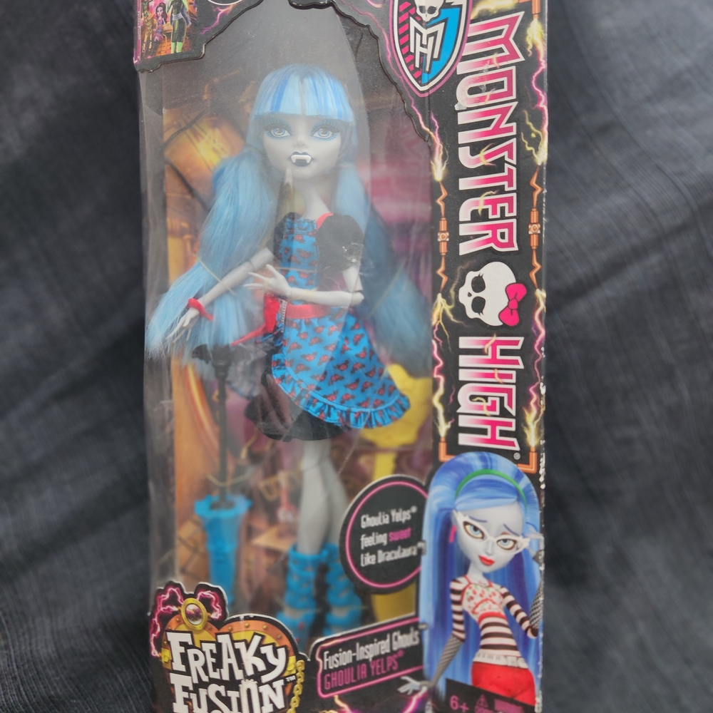 Monster High Ghoulia Freaky Fusion Doll (2014) New In Box
